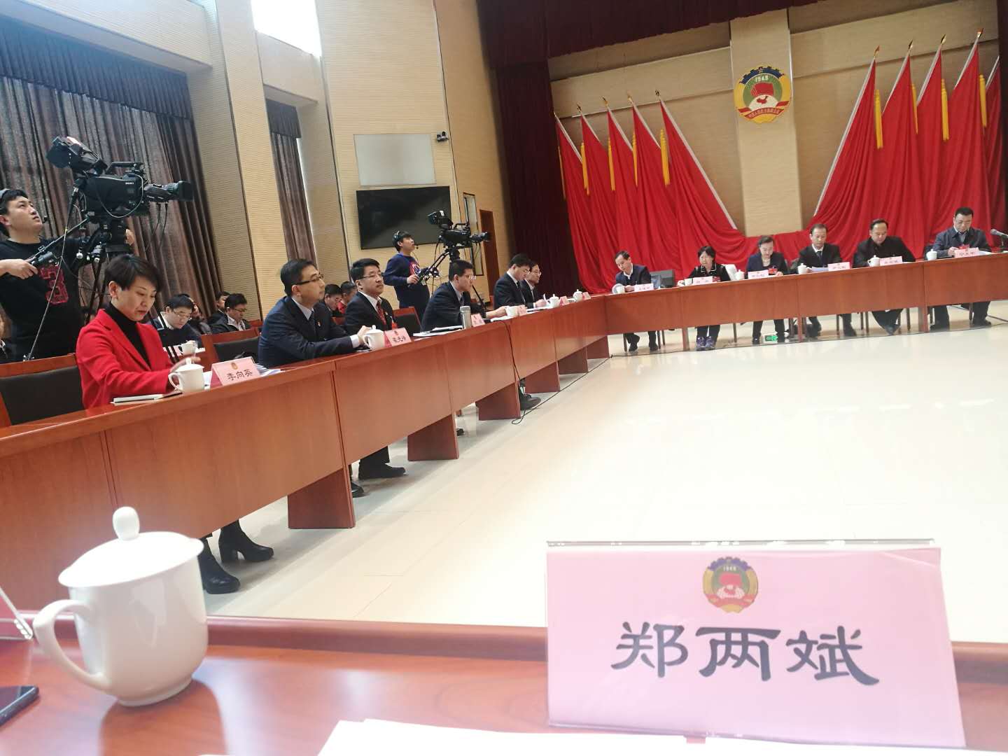 順義區(qū)政協(xié)常委、仟億達(dá)集團(tuán)董事長(zhǎng)鄭兩斌受邀參加政協(xié)北京市順義區(qū)第五屆委員會(huì)次會(huì)議召開(kāi)協(xié)商議政座談會(huì)